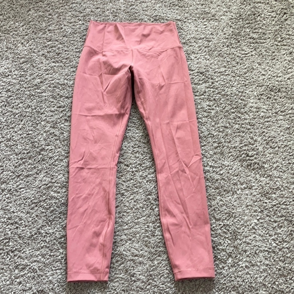 Lululemon Wunder Under High Rise Legging size 6